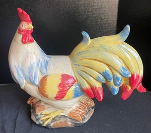 lot 283 image: Cock-A-Doodle-Doo Rooster Decor