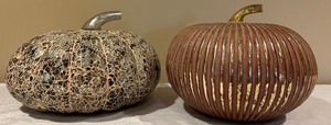 lot 128 image: Two Fun Festive Pumpkin Decorative Figurines