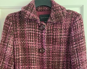 lot 304 image: Beautiful Banana Republic Coat