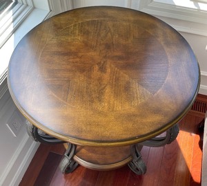 lot 412 image: Pottery Barn Accent Table
