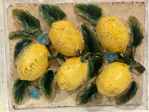 lot 171 image: Rustico CeramicWood Lemon Plaque