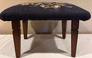 lot 187 image: Vintage Floral Embroidered Foot Stool