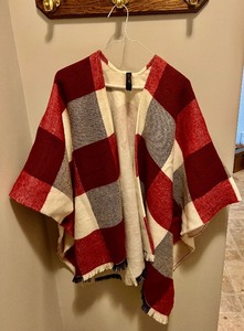 lot 108 image: Lane Bryant Plaid Poncho