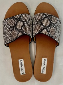 lot 114 image: Steve Madden K Love Slides