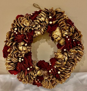 lot 350 image: Plethora of Autumn Decor
