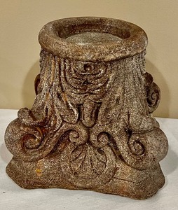 lot 352 image: Decorative Planters and Bases