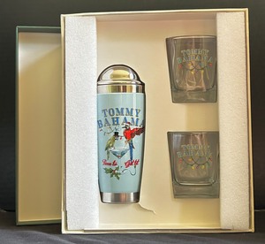 lot 83 image: Tommy Bahama 3 Piece Cocktail Shaker Set