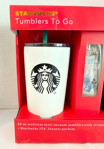 lot 75 image: Holiday Starbucks 20 oz Tumbler Gift Set Bundle