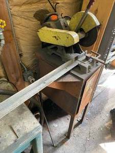 lot 59 image: Everett Cut-off Saw