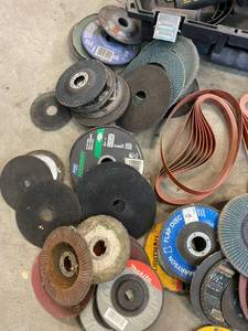 lot 134 image: Heavy Duty Steel Grinder