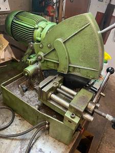 lot 80 image: Brobo Super 300 Saw