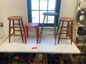 lot 125 image: 4 Stools