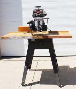 Craftsman 10 Inch Radial Saw 115 Volts With Steel Table In Working Condition