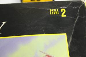 lot 52 image: AMT ERTL  F -16A Thunderbird Flight Display Model, New Old Stock