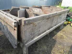 lot 15 image: Wooden Bunk, Concrete Chairs