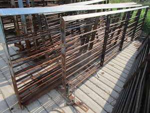 lot 57 image: Hog Panel Gates