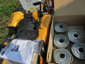 lot 30 image: Bostitch Coil Nailer & Nails