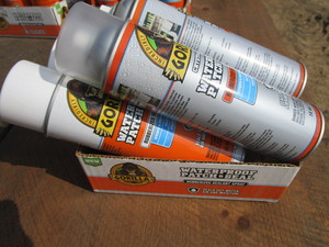 lot 46 image: Gorilla Sealant Spray