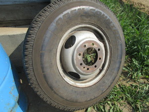 lot 47 image: Brand New Toyo Open Country Dually Tire