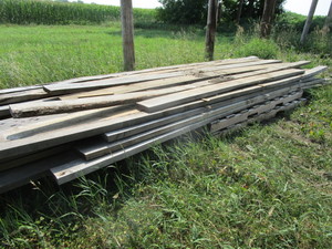 lot 83 image: White Oak Lumber up to 22ft, Post