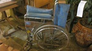 lot 59 image: Everest and Jennings wheelchair