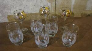 lot 70 image: Vintage hand painted sunflower stemware