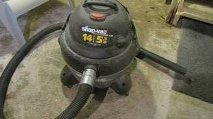 lot 80 image: 14-gallon Shop-vac with hose