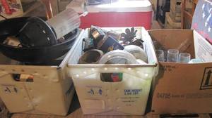 lot 85 image: Massive Collectors lot of Vintage