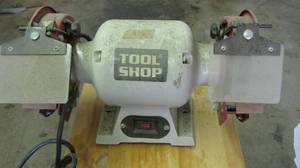 lot 118 image: Tool Shop 12hp 6 Bench Grinder