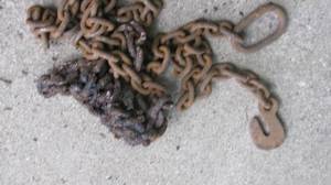 lot 136 image: Heavy duty logging chain