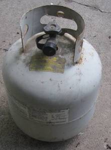 lot 146 image: 20lb propane cylinder