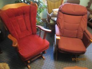 lot 152 image: Pair of glider rocking chairs