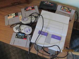 lot 155 image: Vintage Super Nintendo NES