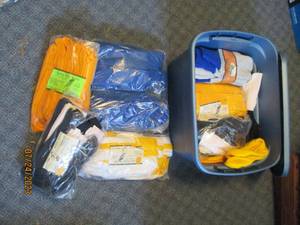 lot 180 image: new packages of mens socks