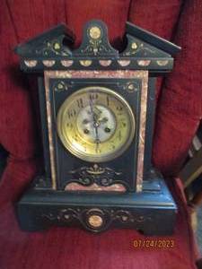 lot 20 image: Antique Marble pendulum mantle clock
