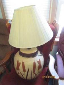 lot 195 image: Large ceramic lamp