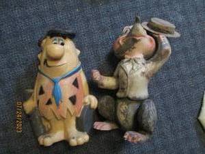 lot 208 image: Antique Fred Flintstone bank