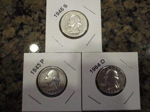 lot 30 image: 1943-P, 1945-S and 1964-D Washington Silver Quarters - Carded and Labelled