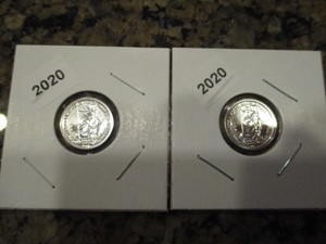lot 32 image: Lot of (2) 2022 British Silver Brittania Silver Coins - 110th oz Silver