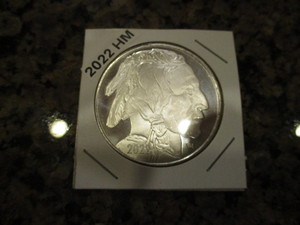 lot 53 image: 2022-HM Highland Mint 1oz Silver Buffalo
