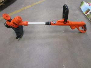 lot 124 image: BLACKDECKER 14 in. 6.5 AMP Corded Electric Single Line 2-in-1 String Trimmer & Lawn Edger with Automatic Feed and POWERDRIVE - WORKS, SPOOL