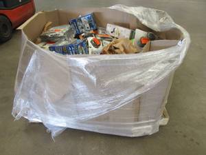 lot 243 image: WHOLESALESALVAGE PALLET - HANDLE SETS, TRIMMER LINE, TOOLS, SMALL HOUSEWARES, BUILDING MATERIALS AND MORE