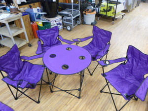 lot 164 image: Mystic Tailgate Foldable Table and Chairs