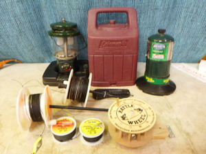 lot 8 image: CampingFishing Items