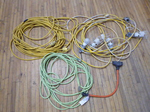 lot 12 image: 3 Extension Cords