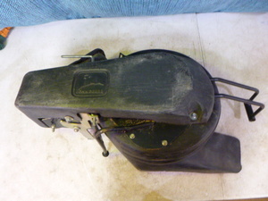 lot 17 image: John Deere Powerflow for Bagger