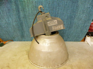 lot 46 image: High Bay Open Reflector Light Fixture
