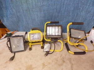 lot 54 image: 4 Shop Lights