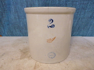 lot 72 image: Vintage Red Wing #2 Crock