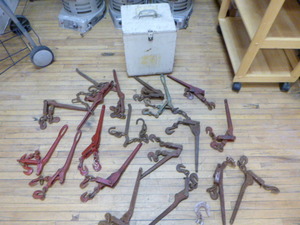 lot 77 image: Chain Binders
